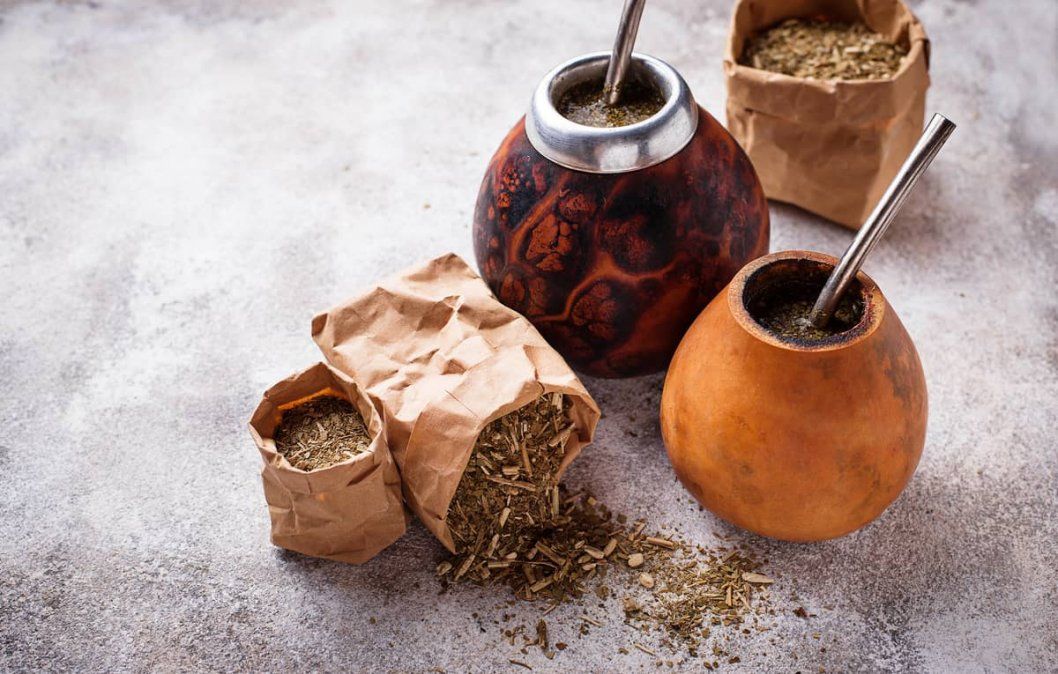 Estas hierbas le dan un sabor especial al mate, además de aportarle propiedades que benefician a la salud; mayormente es por una cuestión de gusto