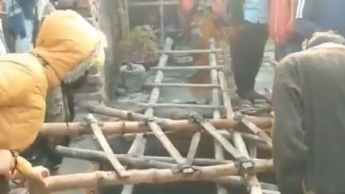 Al menos 13 personas, entre ellas un ni&ntilde;o de un a&ntilde;o, murieron tras caer en un pozo (en la foto) durante la fiesta de una boda en el norte de la India.