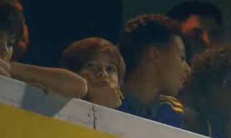 El hijo del del capitán de la selección argentina se dejó ver en la cancha del Xeneize junto a sus compañeros del Inter Miami. El hijo del del capitán de la selección argentina se dejó ver en la cancha del Xeneize junto a sus compañeros del Inter Miami.