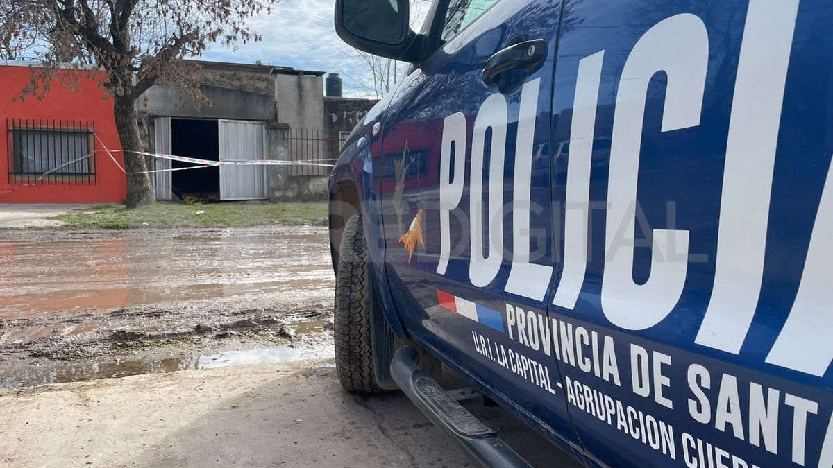 Tras sofocar las llamas, los bomberos encontraron el cuerpo de la anciana maniatado y sin signos vitales. Tras sofocar las llamas, los bomberos encontraron el cuerpo de la anciana maniatado y sin signos vitales.