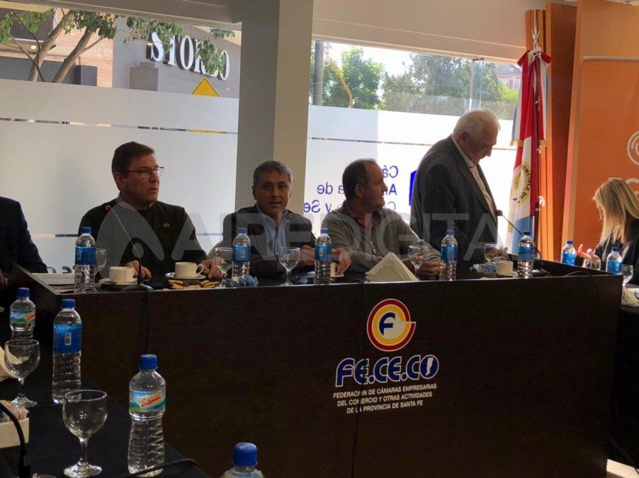 Fuerte reclamo por la crítica situación de la Ruta Nacional 11: Prometieron una ruta segura y ni siquiera cortan el pasto