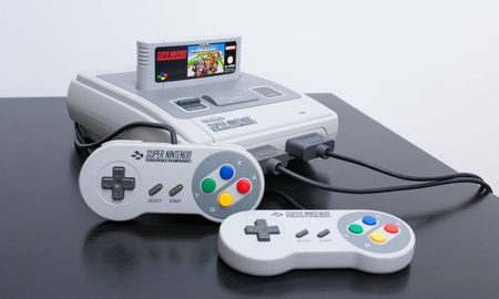 La consola de 16 bits de Nintendo cumple tres décadas. La consola de 16 bits de Nintendo cumple tres décadas.