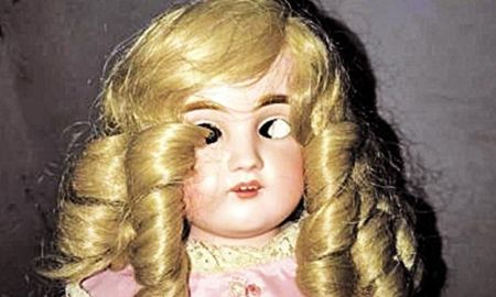 la escalofriante historia de janet, una muneca endemoniada la escalofriante historia de janet, una muneca endemoniada