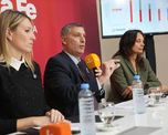 El Gobierno de Santa Fe oficializó el plan de desendeudamiento para empleados públicos y privados. El Gobierno de Santa Fe oficializó el plan de desendeudamiento para empleados públicos y privados.
