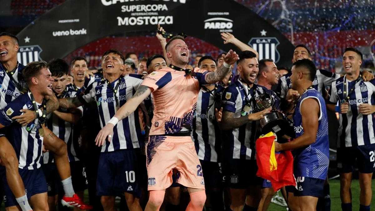 Talleres se consagró campeón de la Supercopa Internacional 2023 tras ganarle a River. Talleres se consagró campeón de la Supercopa Internacional 2023 tras ganarle a River.