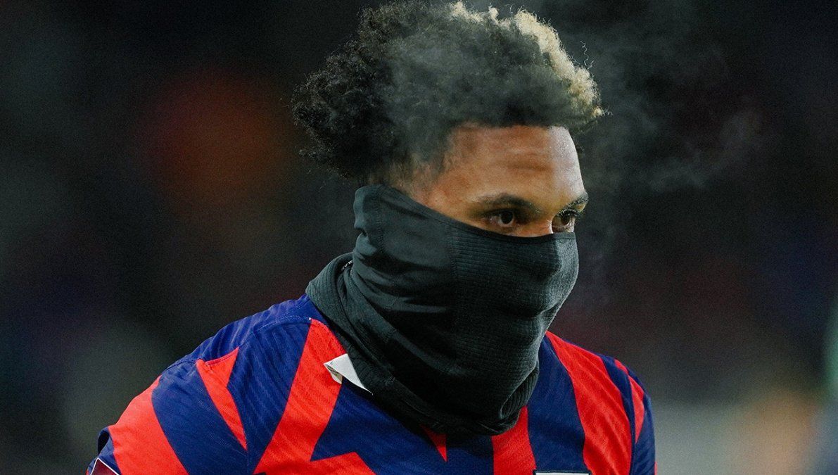 Estados Unidos venció a Honduras en el partido más frío del que se tenga registro: -24º de sensanción térmica. Dos jugadores hondureños terminaron con hipotermia.