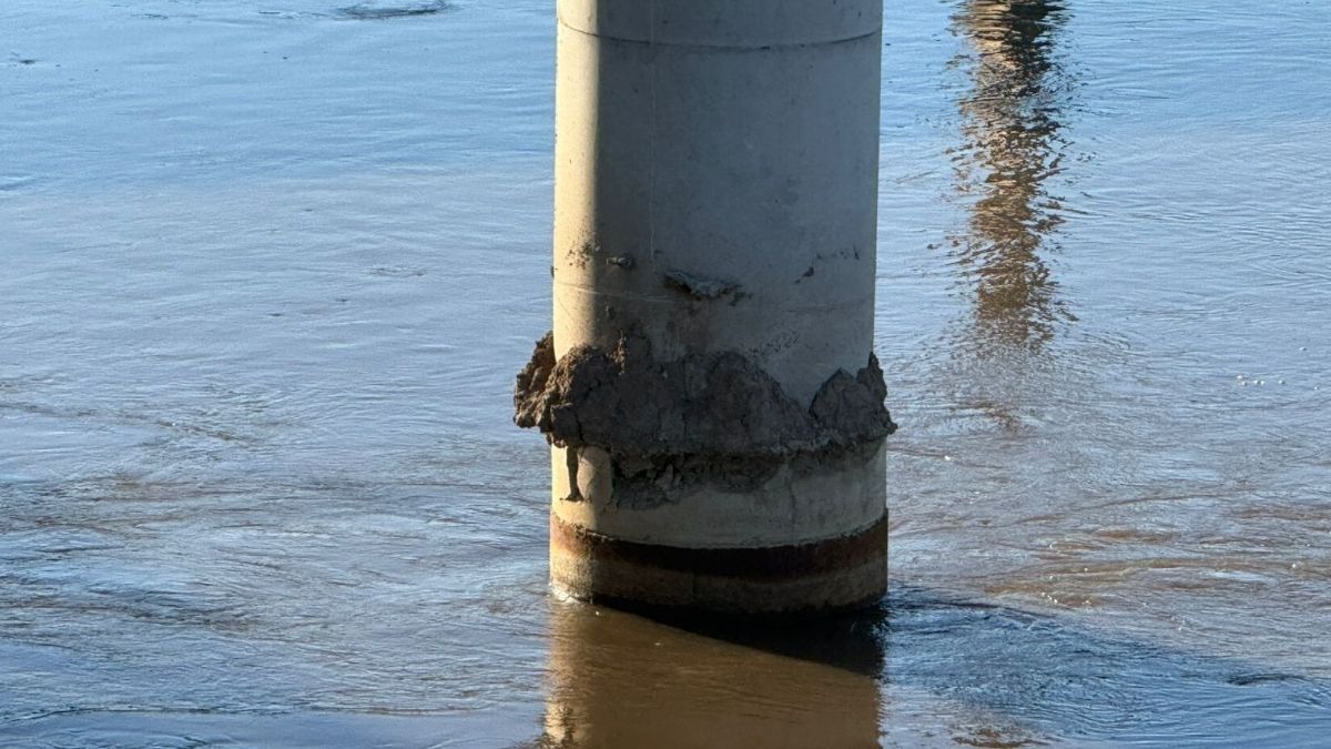 La obra del nuevo puente Santa Fe - Santo Tomé quedó bajo revisión luego de que se detectara una falla en una de las columnas construidas sobre el río Salado.