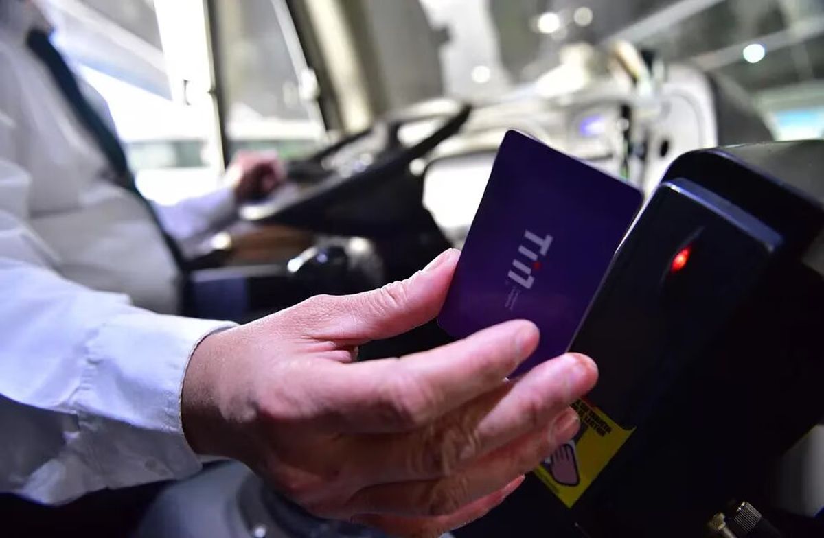 La tarjeta TIN comenzará a utilizarse a bordo de los colectivos interurbanos de Córdoba.