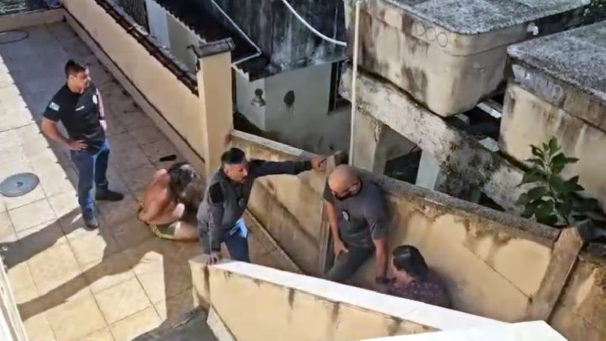 Un hombre fue hallado en estado de esqueletización dentro de la casa en Brasil. (Foto: UOL).