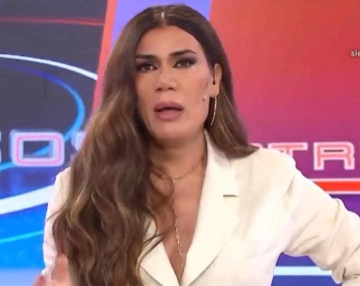 Flor de la V no pudo evitar el llanto al hablar del asesinato de Morena.