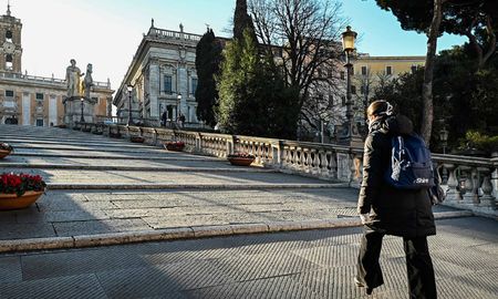 Las calles de Italia están vacías por el aislamiento obligatorio. Las calles de Italia están vacías por el aislamiento obligatorio.