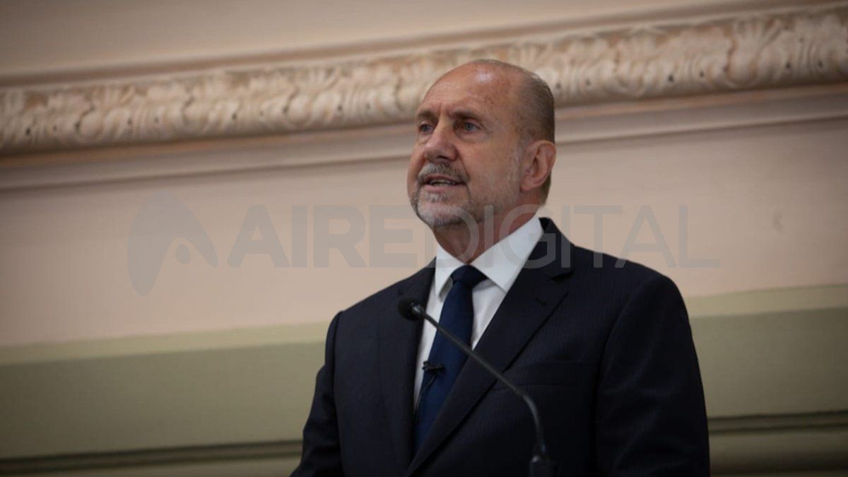 Al iniciar su discurso en la Legislatura