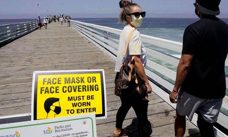 california impuso un toque de queda nocturno por el pico de casos de coronavirus california impuso un toque de queda nocturno por el pico de casos de coronavirus