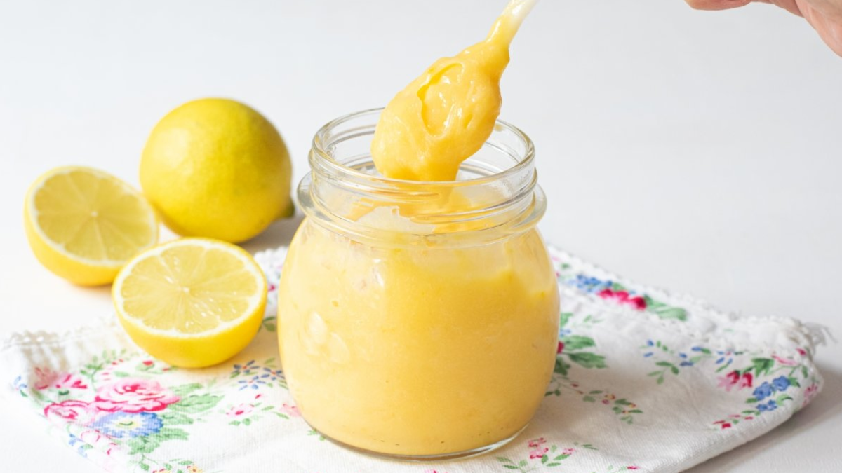 Cómo hacer la crema de limón más rica: la receta fácil para usar en todos tus postres