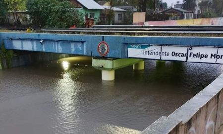 La Municipalidad de Zárate confirmó que cayeron más de 300 mm. de agua. La Municipalidad de Zárate confirmó que cayeron más de 300 mm. de agua.