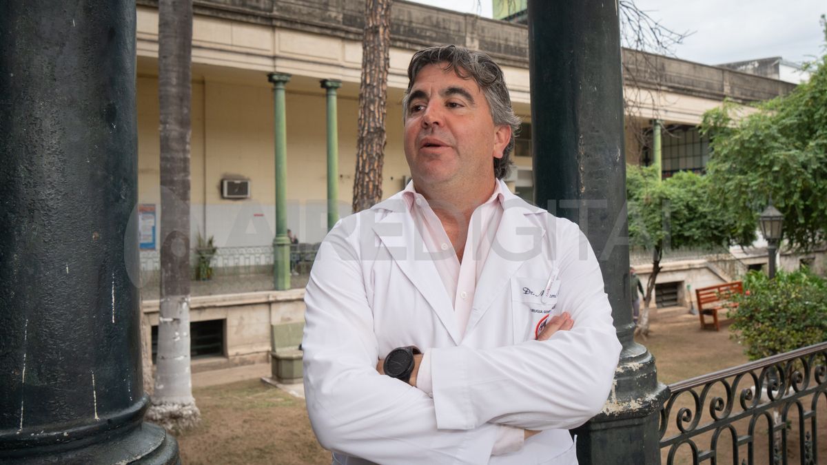 El doctor Bruno Moroni detalló el esfuerzo colaborativo que permitió realizar el procedimiento en el Cullen.