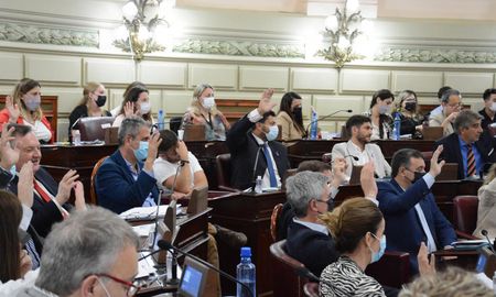 La Asamblea Legislativa dividió posturas a la hora de prestar acuerdo para la designación de jueces y de un director para el Enress.