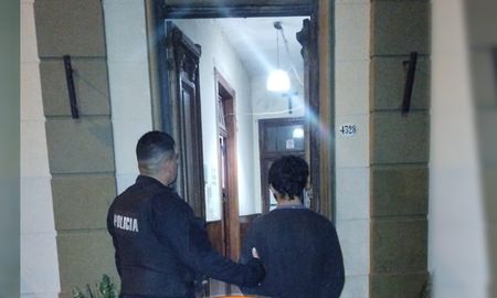 El sospechoso fue trasladado a la Seccional Sexta, en donde se tramitó el procedimiento policial. El sospechoso fue trasladado a la Seccional Sexta, en donde se tramitó el procedimiento policial.
