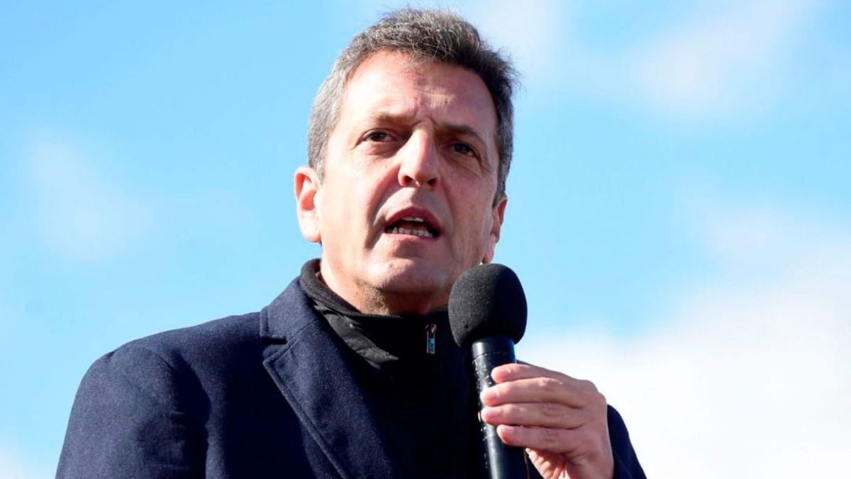 En su paso por Santa Fe, Sergio Masssa habló de su experiencia en el municipio de Tigre, que fue uno de los primeros en dotar de tecnología el control de la seguridad, y dijo que hará eso en las principales ciudades del país si llega a la presidencia. En su paso por Santa Fe, Sergio Masssa habló de su experiencia en el municipio de Tigre, que fue uno de los primeros en dotar de tecnología el control de la seguridad, y dijo que hará eso en las principales ciudades del país si llega a la presidencia.