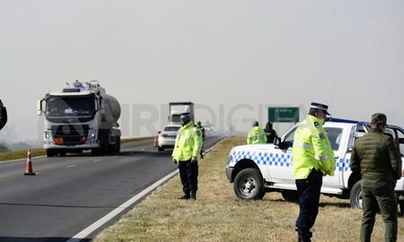 La organización Mundo Aparte elaboró un protocolo que incluye restricciones de acuerdo a la cercanía del foco de incendio con la traza vial. La organización Mundo Aparte elaboró un protocolo que incluye restricciones de acuerdo a la cercanía del foco de incendio con la traza vial.