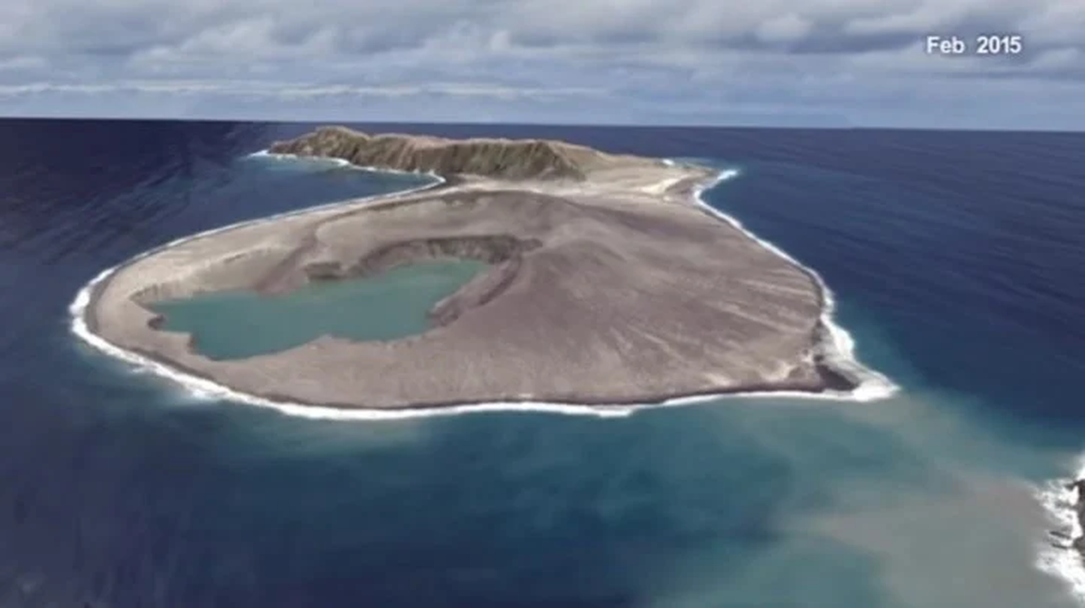 Geólogos, vulcanólogos, biólogos y ecologistas encontraron en ella misteriosas señales de vida.