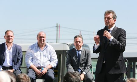 Sergio Massa durante su visita a la ciudad de Río Cuarto, Córdoba. Sergio Massa durante su visita a la ciudad de Río Cuarto, Córdoba.