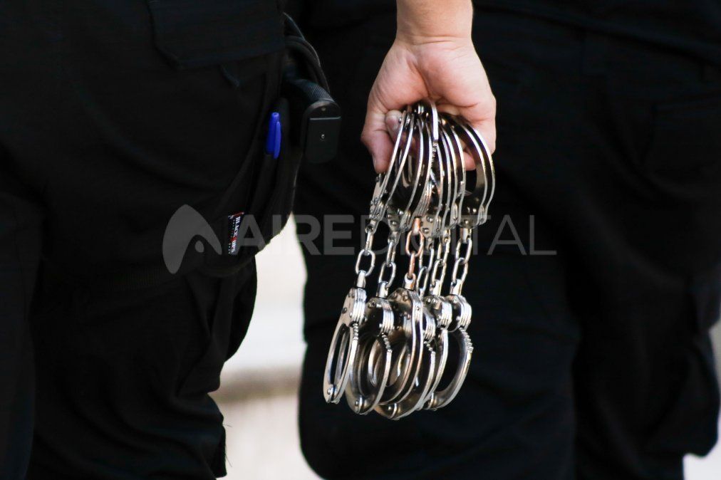 La Policía detuvo a tres jóvenes de 21