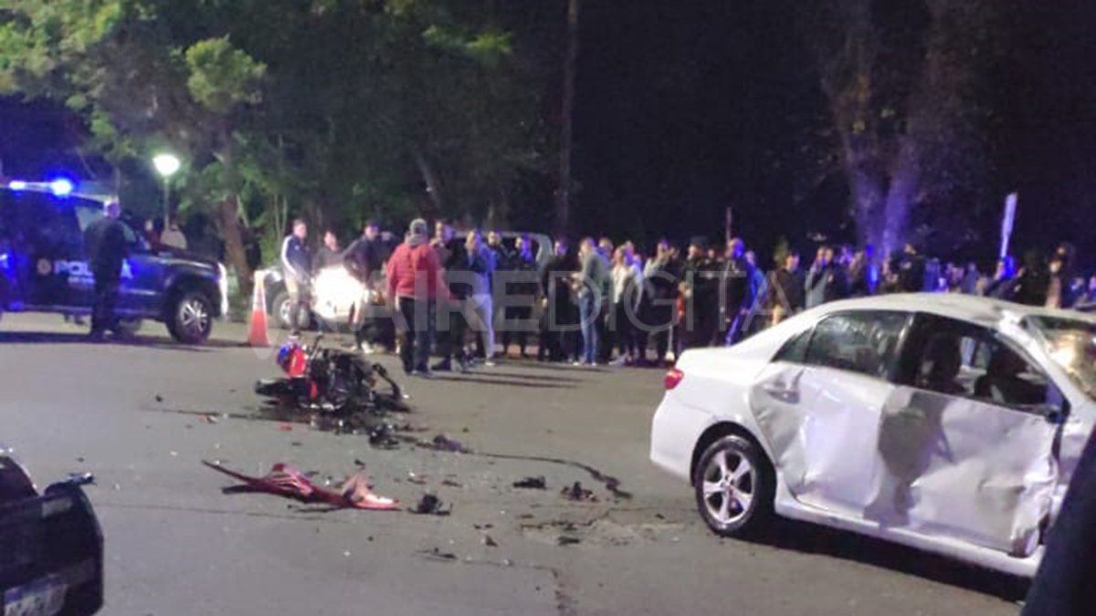 Un accidente fatal ocurri&oacute; este domingo en la Costanera que le cost&oacute; la vida a un joven que viajaba en moto.