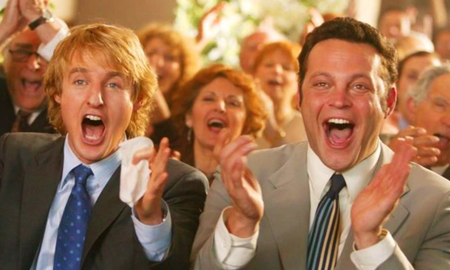 “Los Rompebodas”&nbsp;(Wedding Crashers), esta película protagonizada por&nbsp;Owen Wilson y Vince Vaughn, que cuenta la historia de dos amigos que se cuelan a muchas bodas mediante un infalible truco que consta de investigar a las familias e inventarse vínculos lejanos y difíciles de rastrear.