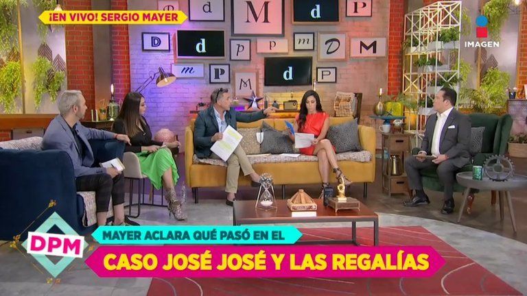 Sergio Mayer y Gustavo Adolfo Infante tuvieron un encontronazo en vivo.