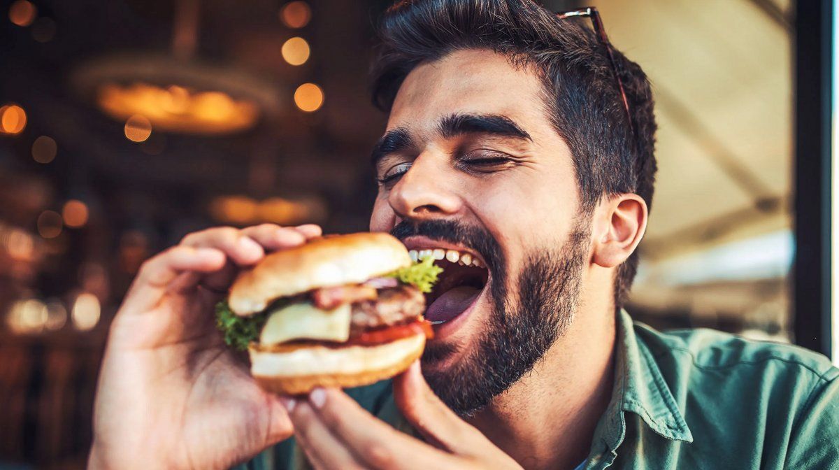 Las posibles causas de comer mucho y no engordar