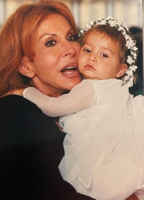 Beatriz Garófalo y Oriana Sabatini.