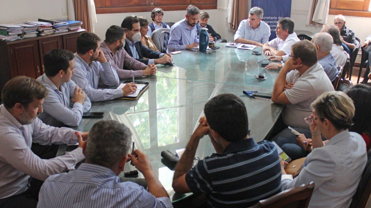 La paritaria municipal cerró con un 46% de aumento que se abonará en ...