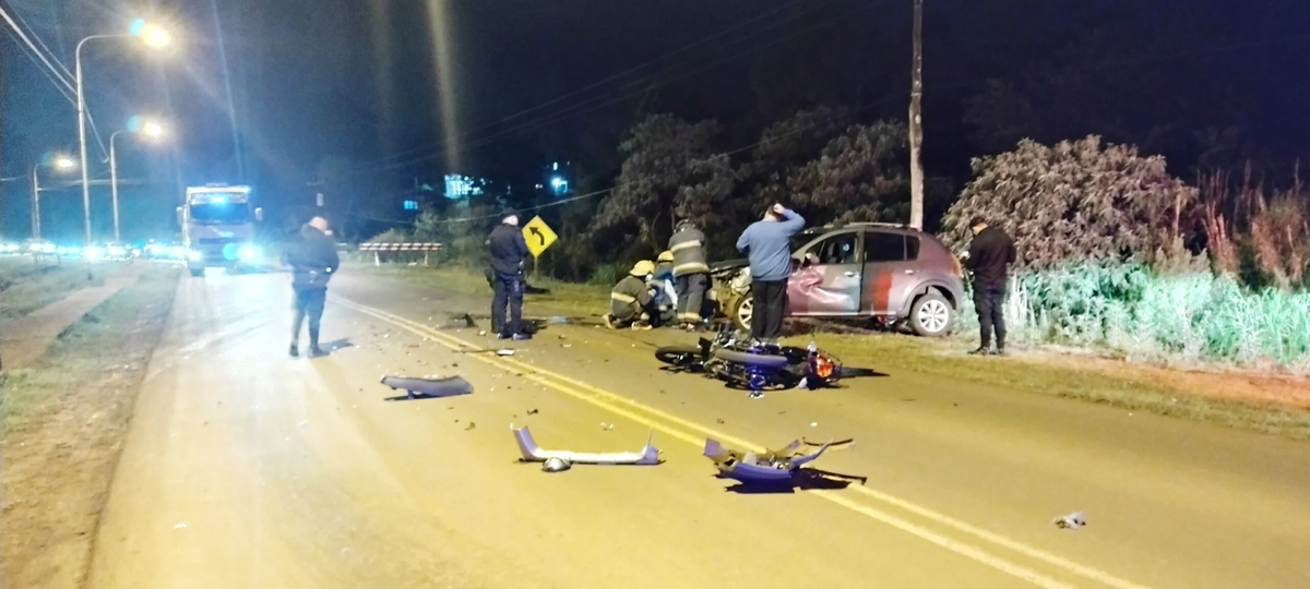 Un policía de Misiones fue atropellado por un joven de 16 años y lucha por su vida.