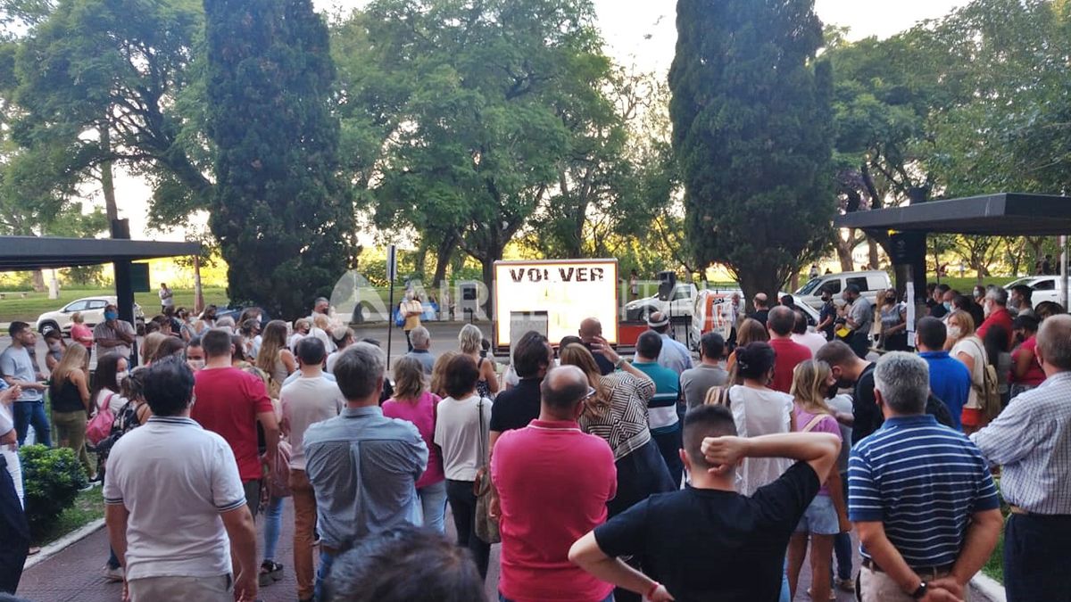 En relación a la bimodalidad