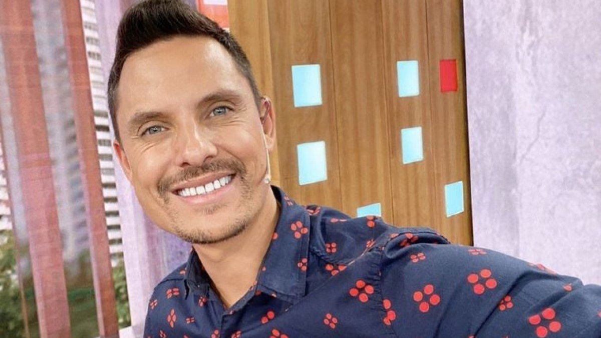 Lío Pecoraro compartió en la tarde del miércoles un video en el que habla de su salud y le cuenta a sus seguidores que tiene leucemia promielocítica. 