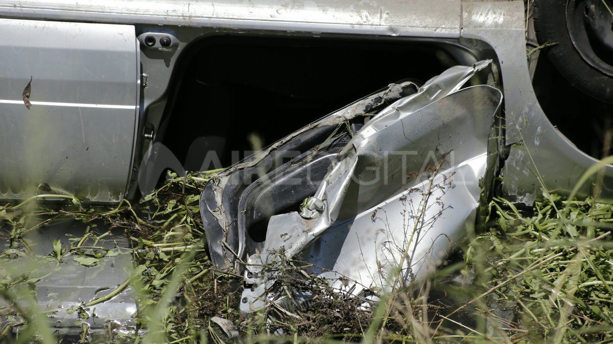 Accidentes en racha: en menos de una hora tres autos volcaron en Santa Fe este sábado
