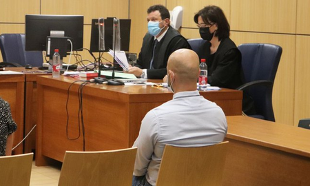 España: fue absuelto de violar a su hija de 7 años a pesar de que el juez no duda del relato de la niña España: fue absuelto de violar a su hija de 7 años a pesar de que el juez no duda del relato de la niña