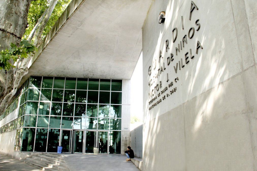 La nena permanece internada en el Hospital de Niños de Rosario. La nena permanece internada en el Hospital de Niños de Rosario.