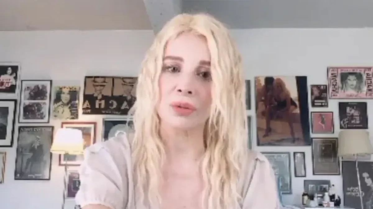 Nacha Guevara vive en un coqueto departamento en el barrio de Recoleta. Nacha Guevara vive en un coqueto departamento en el barrio de Recoleta.