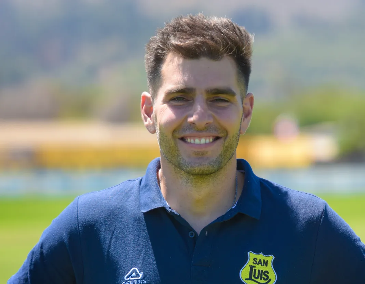 Nicolás Vazzoler sería el nuevo entrenador de la Reserva de Unión para 2024. Nicolás Vazzoler sería el nuevo entrenador de la Reserva de Unión para 2024.