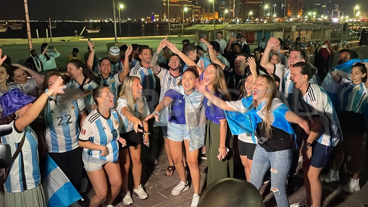 Gonzalo Bonadeo comentó qué percepción tiene del clima mundialista que se vive en Qatar a horas del comienzo del Mundial 2022.