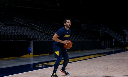 Facundo Campazzo jugará su primer partido de NBA con Denver Nuggets a las 23 de Argentina, ante Sacramento Kings. Facundo Campazzo jugará su primer partido de NBA con Denver Nuggets a las 23 de Argentina, ante Sacramento Kings.