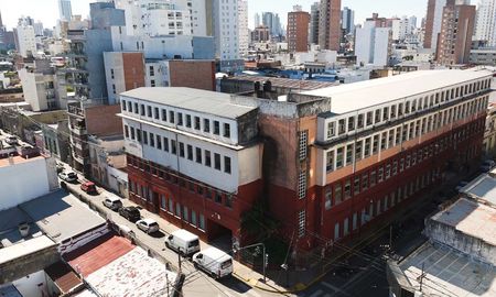 El Gobierno de la Provincia de Santa Fe inició este martes las obras en el edificio que alberga a la Escuela Normal Superior de Comercio N.º 46 “Domingo Guzmán Silva” y a la escuela secundaria N.º 442 “Juana del Pino de Rivadavia”. El Gobierno de la Provincia de Santa Fe inició este martes las obras en el edificio que alberga a la Escuela Normal Superior de Comercio N.º 46 “Domingo Guzmán Silva” y a la escuela secundaria N.º 442 “Juana del Pino de Rivadavia”.