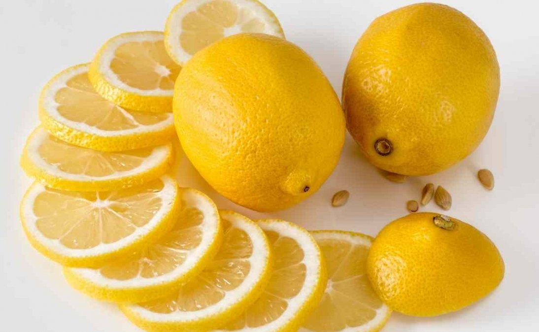 El limón, un gran aliado para la limpieza de la cocina