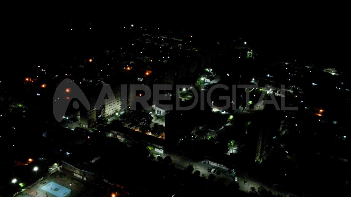 La elección de los 19 barrios que serán intervenidos fueron seleccionados por el estado del sistema de iluminación