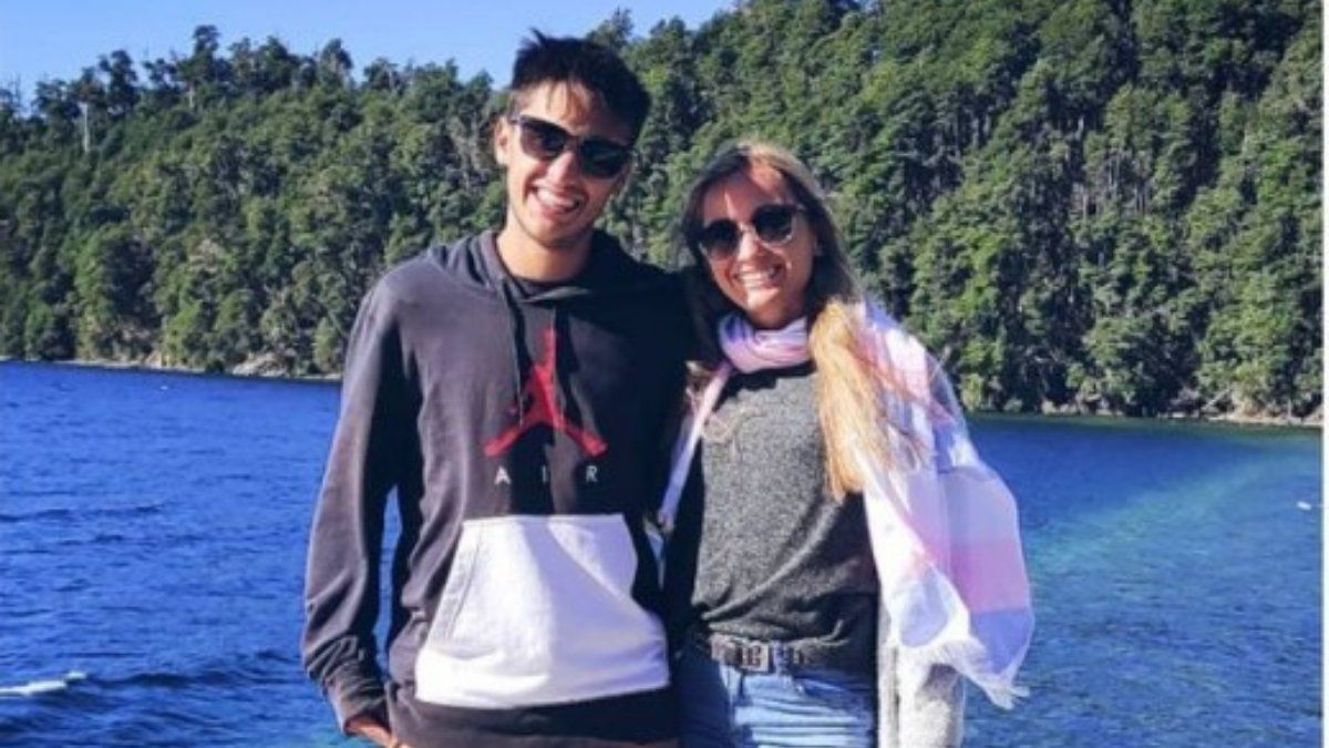 Lucio junto a su novia, Ana. 