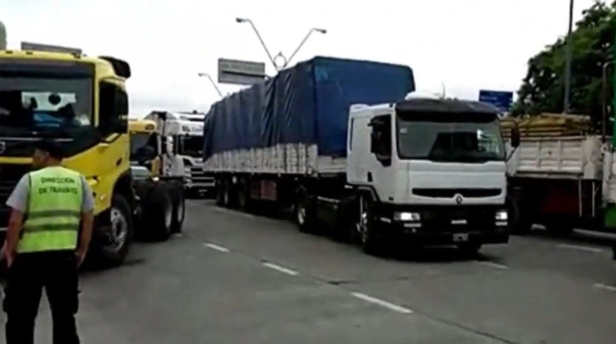 La situación sobre avenida 27 de Febrero fue caótica.