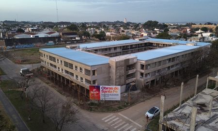 Avanza la construcción de viviendas en Villa Setúbal. Avanza la construcción de viviendas en Villa Setúbal.