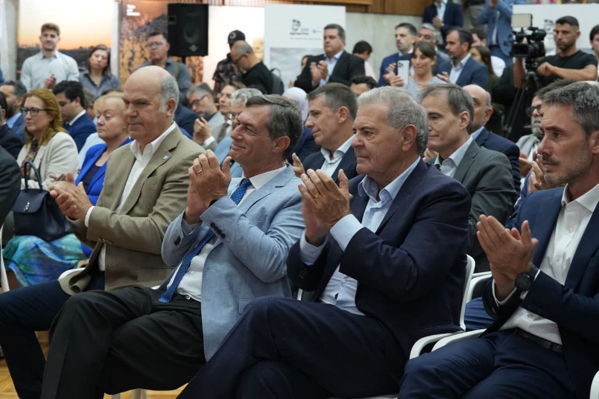 Maximiliano Pullaro lanzó Agroactiva 2026 en Buenos Aires: "Santa Fe volverá a mostrar que la salida de Argentina es con el campo y la industria". Maximiliano Pullaro lanzó Agroactiva 2026 en Buenos Aires: "Santa Fe volverá a mostrar que la salida de Argentina es con el campo y la industria".